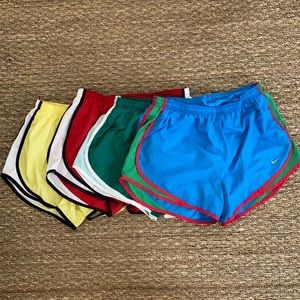 4 pair of women’s Nike shorts